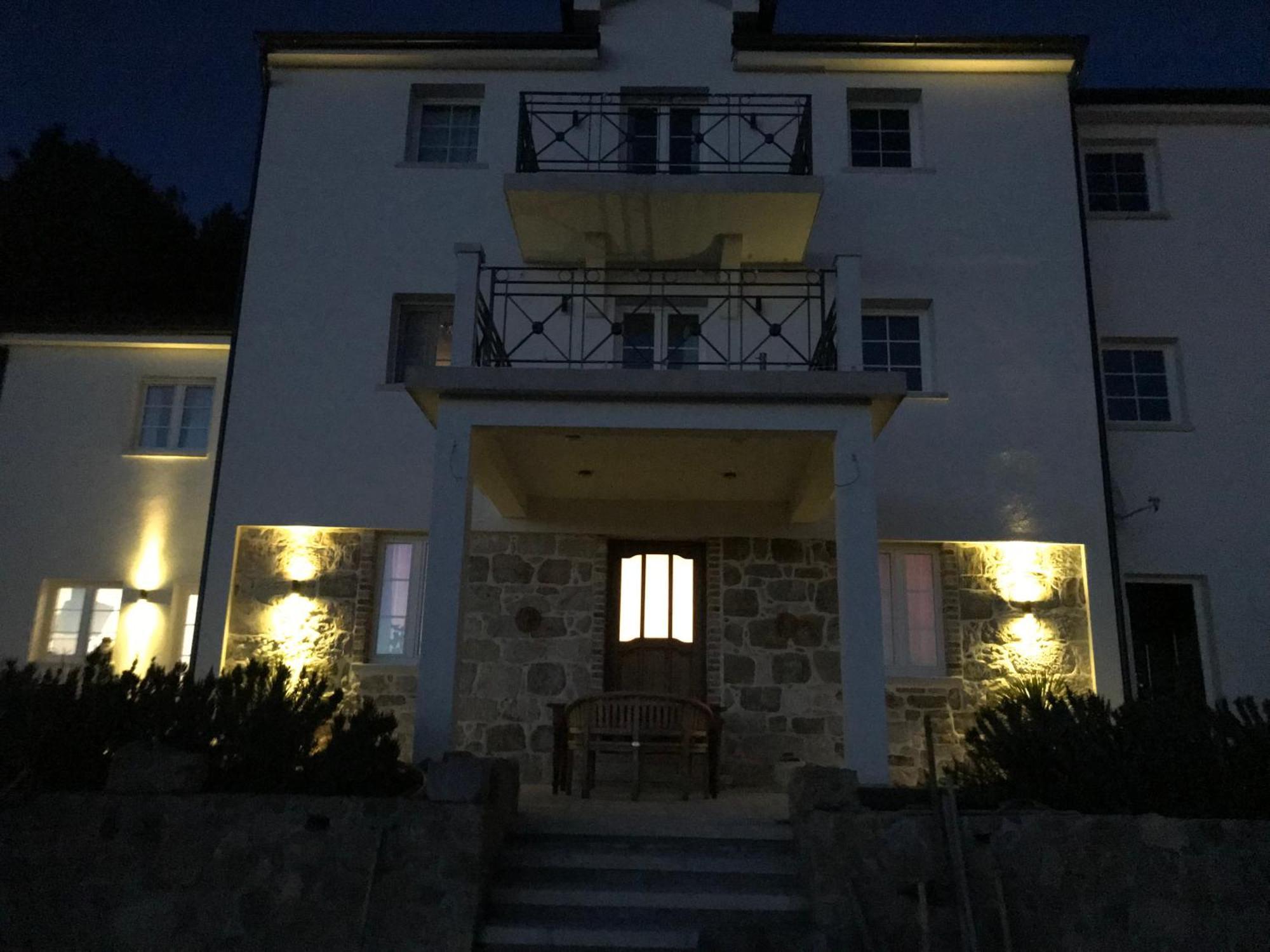 Villa Joy 4Ever Banjol Exterior photo